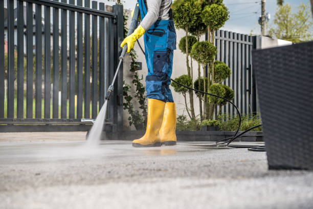 Best Pool Deck Cleaning  in North Industry, OH